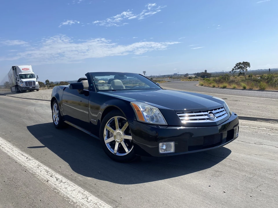 2006 Cadillac XLR - Image 24 of 31