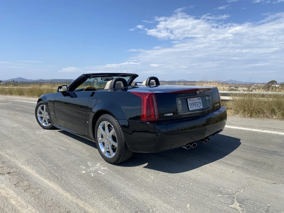 2006 Cadillac XLR - Image 27 of 31