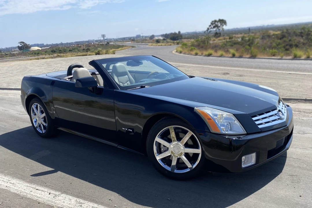 2006 Cadillac XLR - Image 23 of 31