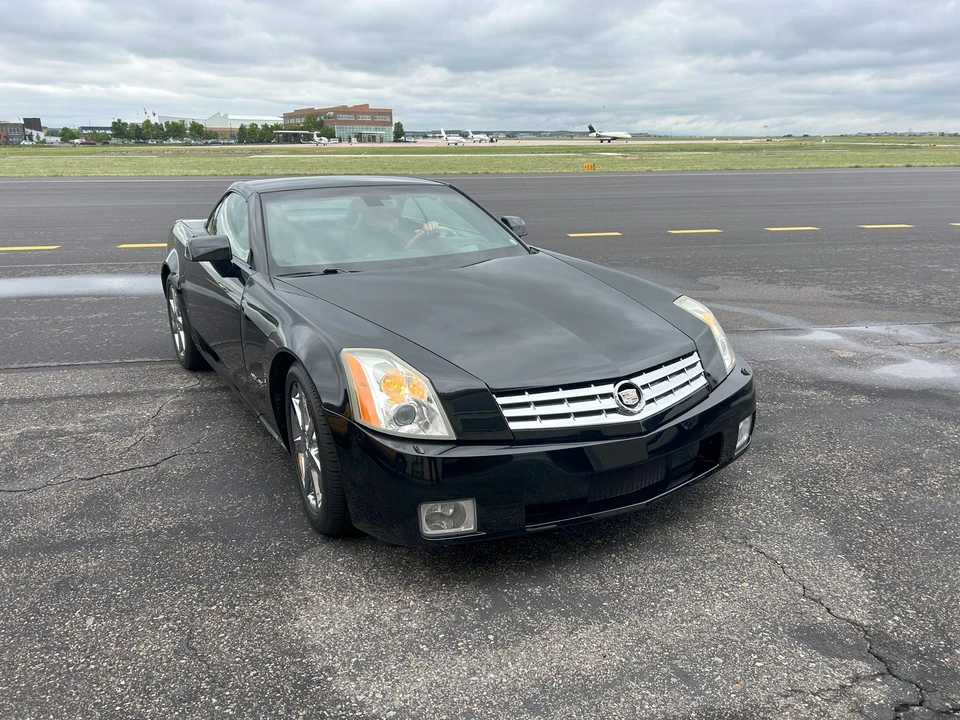 2006 Cadillac XLR - Image 24 of 31