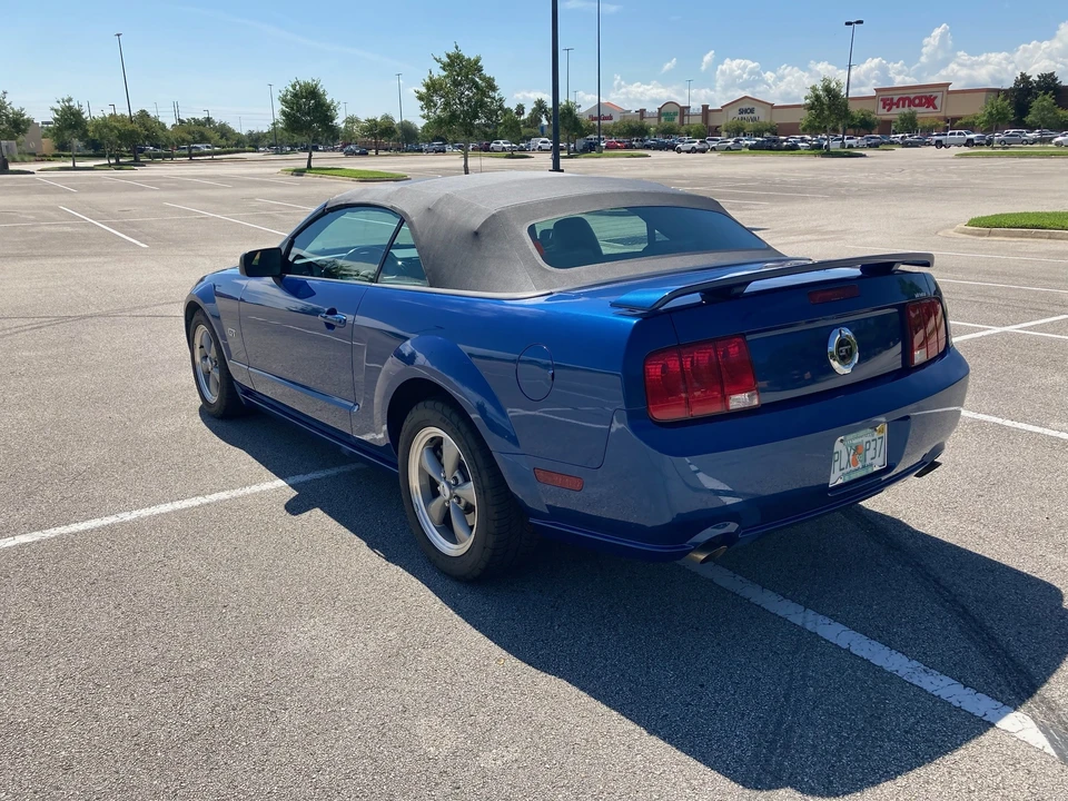 2006 Ford S197 Mustang GT - Image 13 of 31