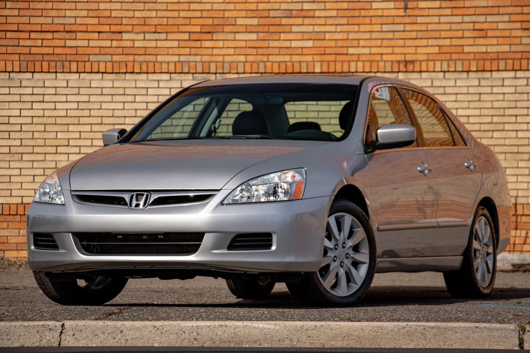 2006 Honda Accord 7th Gen - Image 5 of 31