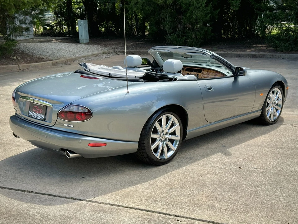 2006 Jaguar X100 XK8 - Image 14 of 31