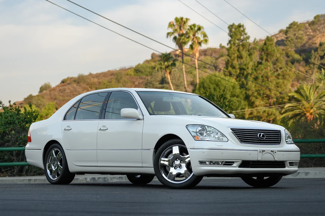 2006 Lexus LS 3rd Gen - Image 11 of 31