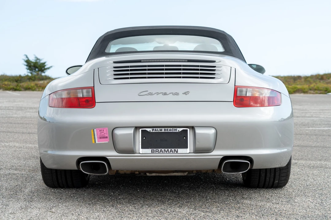 2006 Porsche 997 Carrera 4 - Image 25 of 31