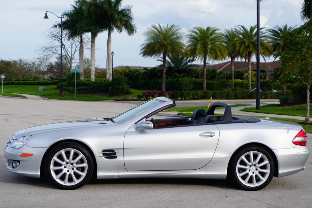 2007 Mercedes-Benz R230 SL-Class - Image 3 of 9