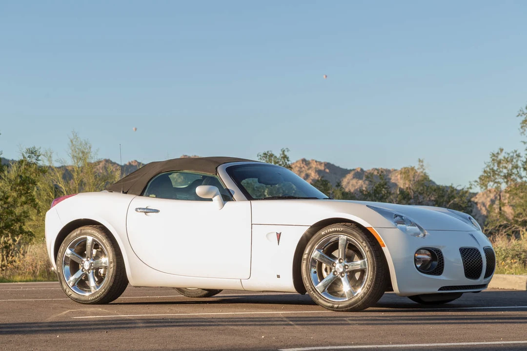 2007 Pontiac Solstice GXP - Image 11 of 31