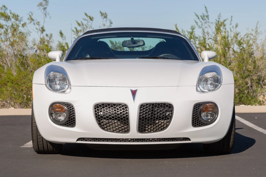 2007 Pontiac Solstice GXP - Image 14 of 31