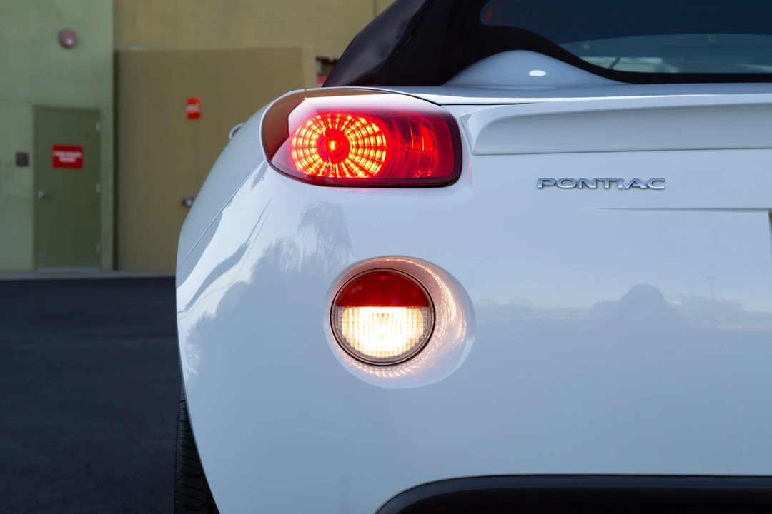 2007 Pontiac Solstice GXP - Image 28 of 31