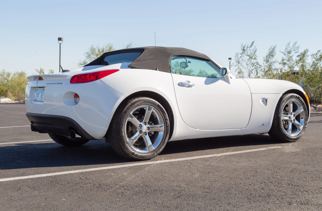 2007 Pontiac Solstice GXP - Image 9 of 31