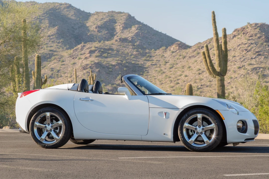 2007 Pontiac Solstice GXP - Image 17 of 31