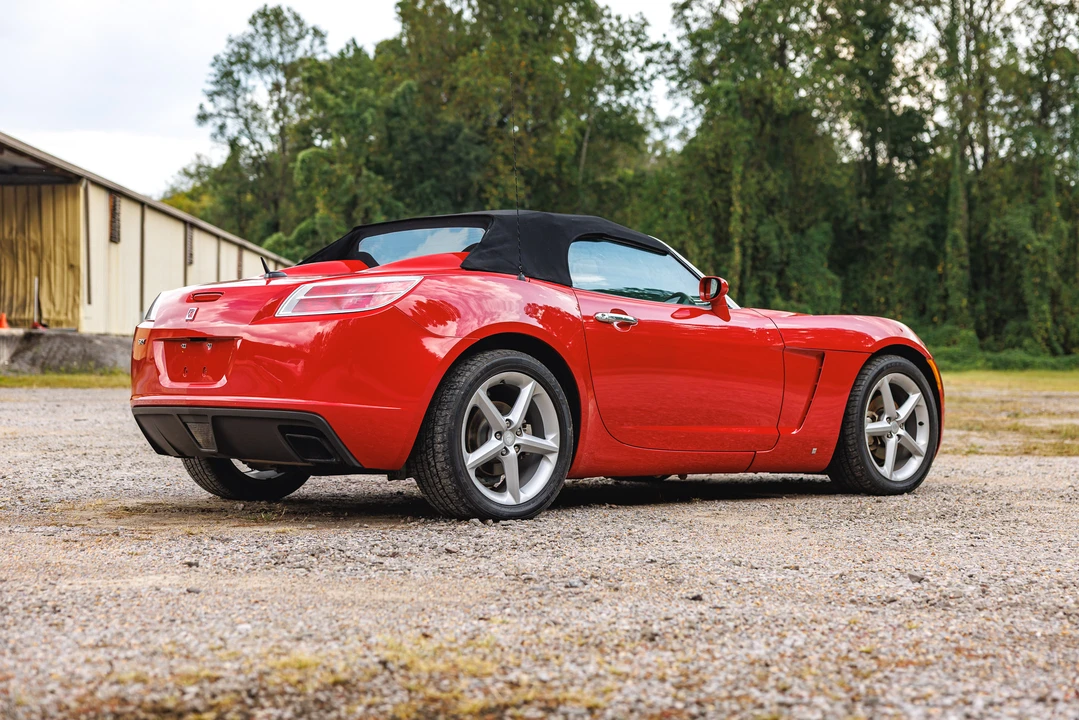 2007 Saturn Sky - Image 9 of 31