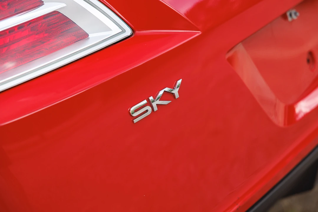 2007 Saturn Sky - Image 29 of 31