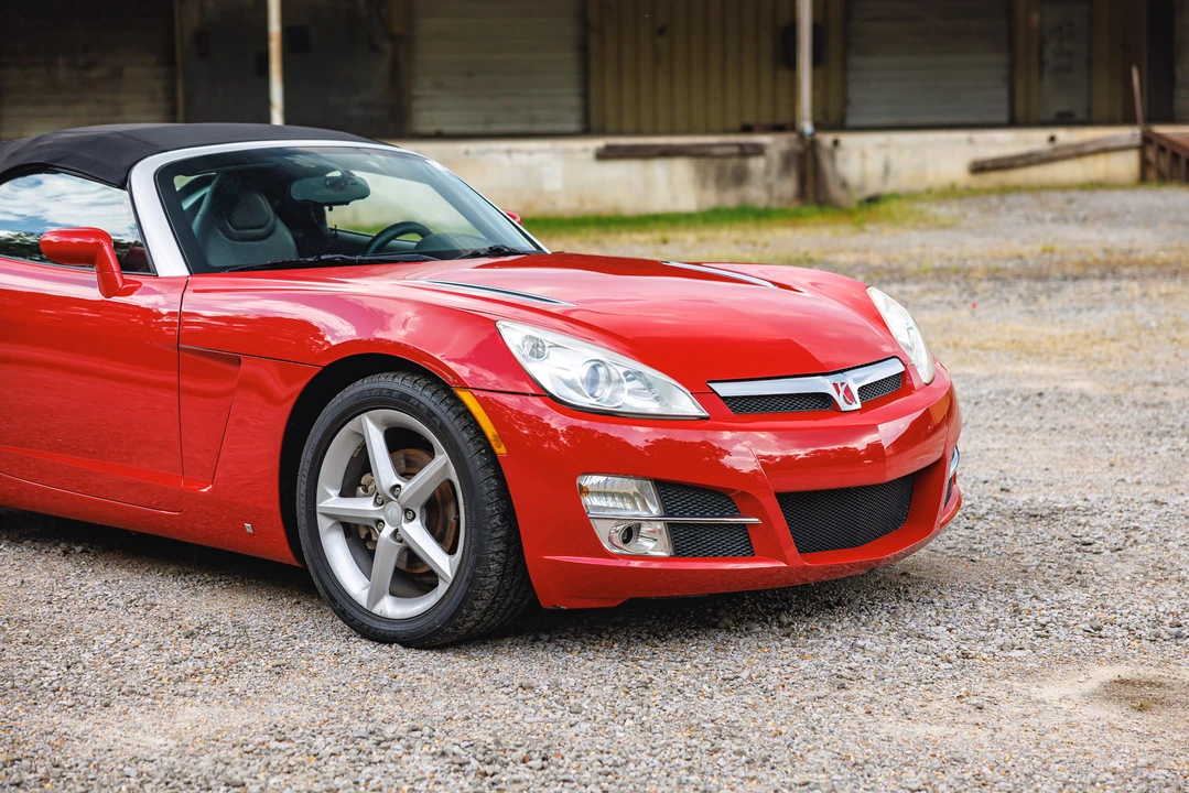 2007 Saturn Sky - Image 13 of 31