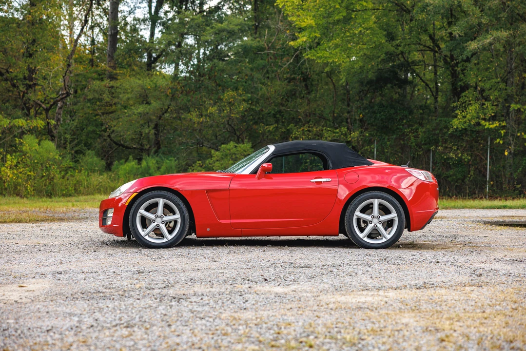 2007 Saturn Sky - Image 4 of 31