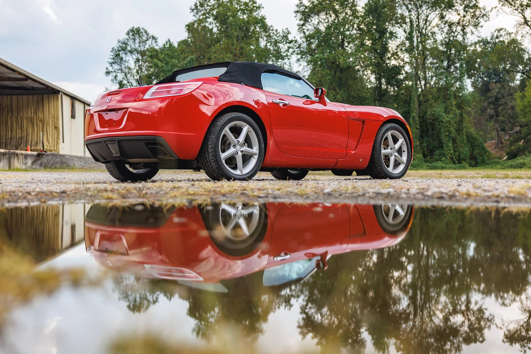 2007 Saturn Sky - Image 8 of 31