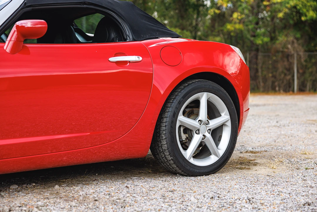 2007 Saturn Sky - Image 26 of 31