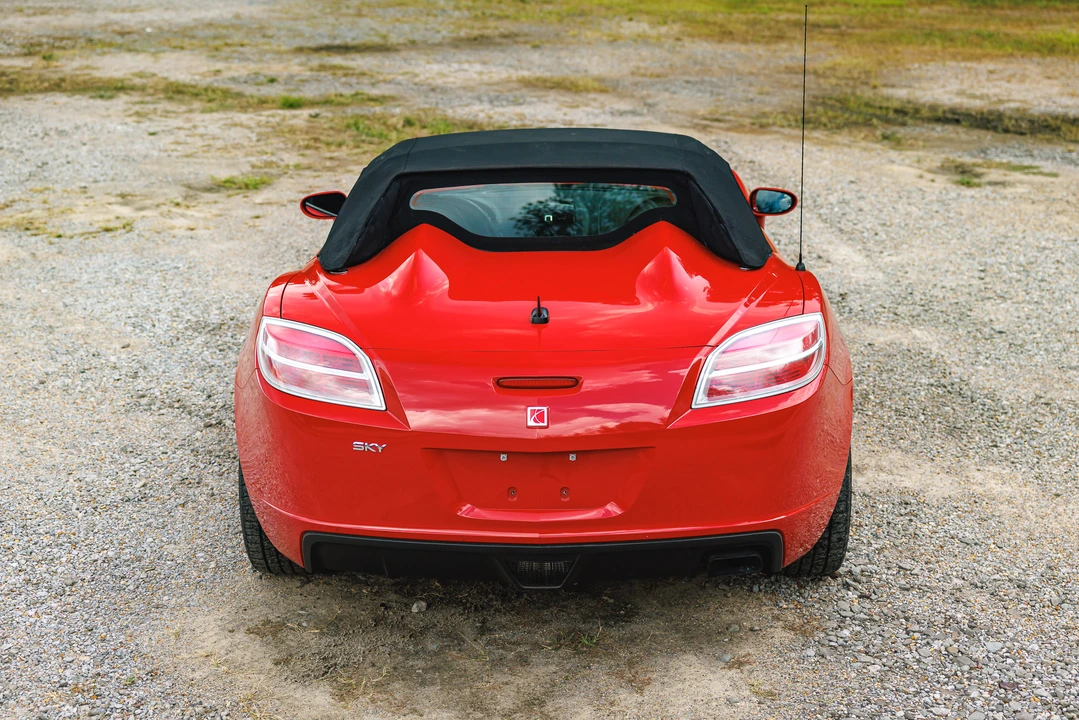 2007 Saturn Sky - Image 7 of 31