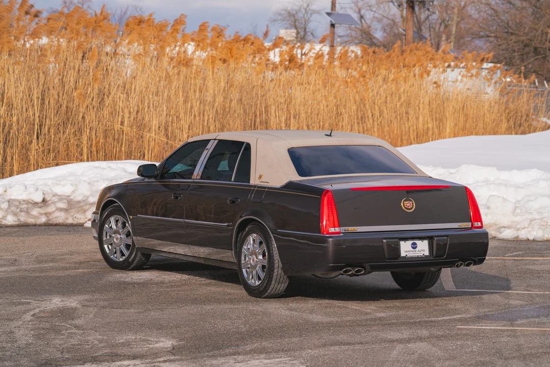 2008 Cadillac DTS - Image 10 of 31