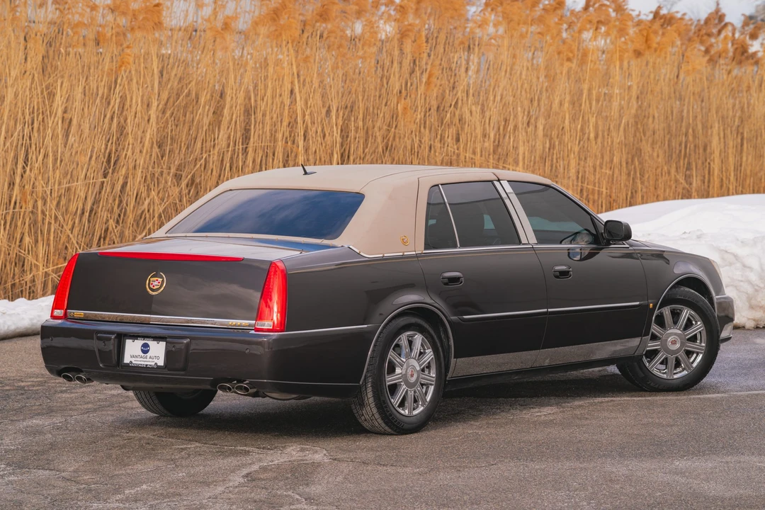 2008 Cadillac DTS - Image 15 of 31