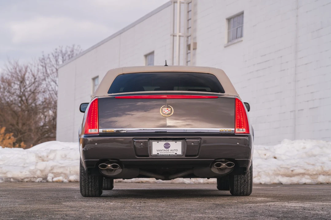 2008 Cadillac DTS - Image 13 of 31