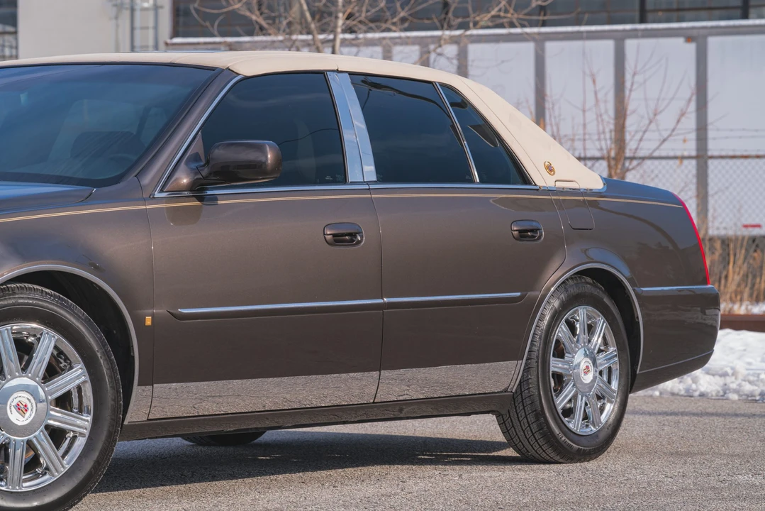 2008 Cadillac DTS - Image 28 of 31