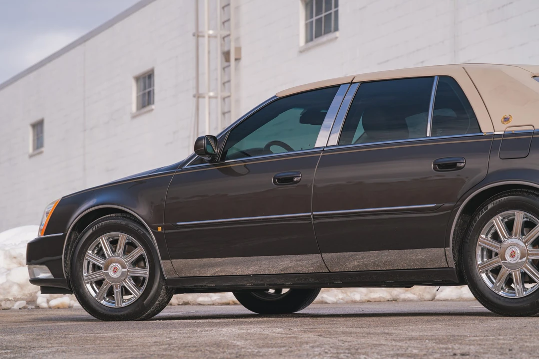 2008 Cadillac DTS - Image 29 of 31