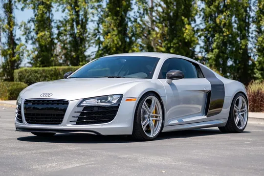 2009 Audi R8 Coupe 6-Speed