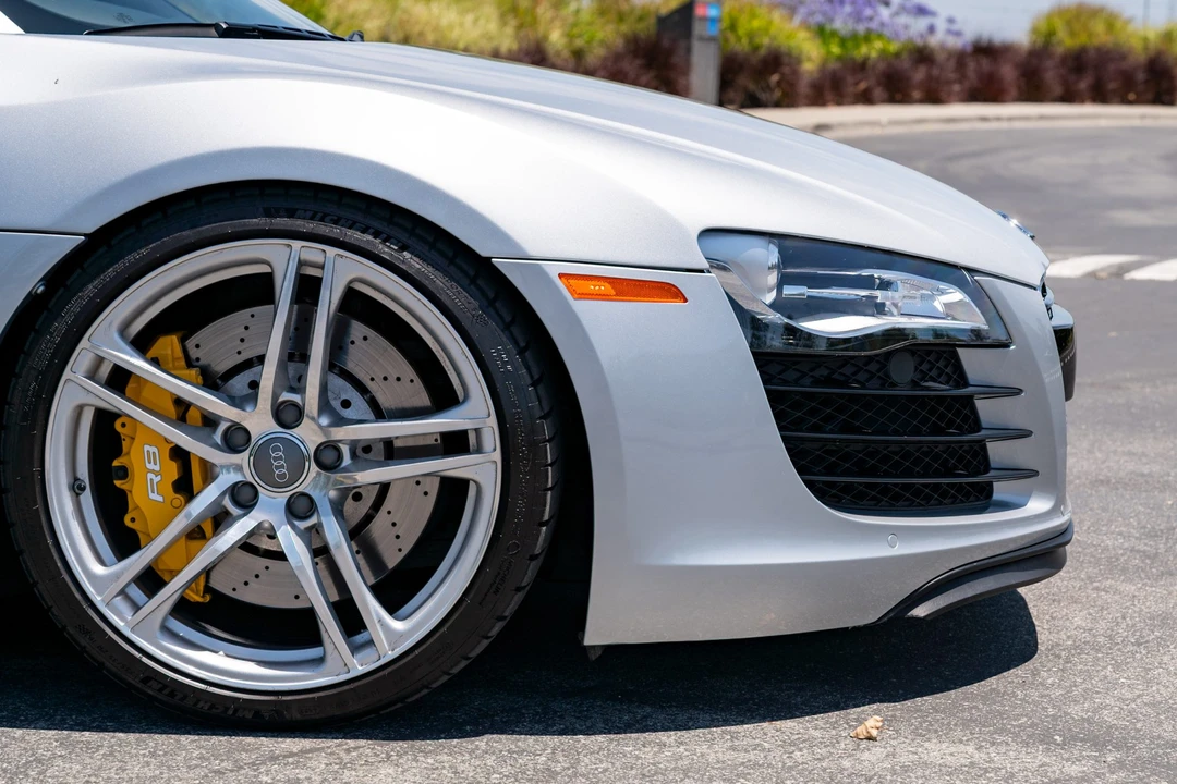 2009 Audi 42 R8 - Image 14 of 31