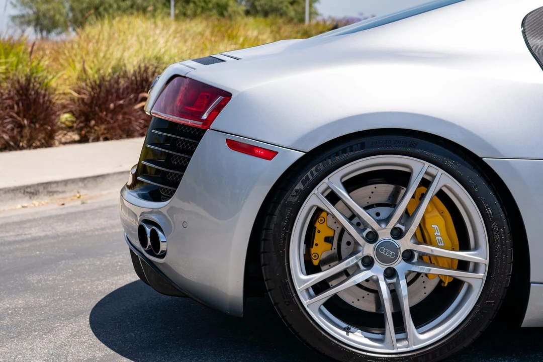 2009 Audi 42 R8 - Image 17 of 31