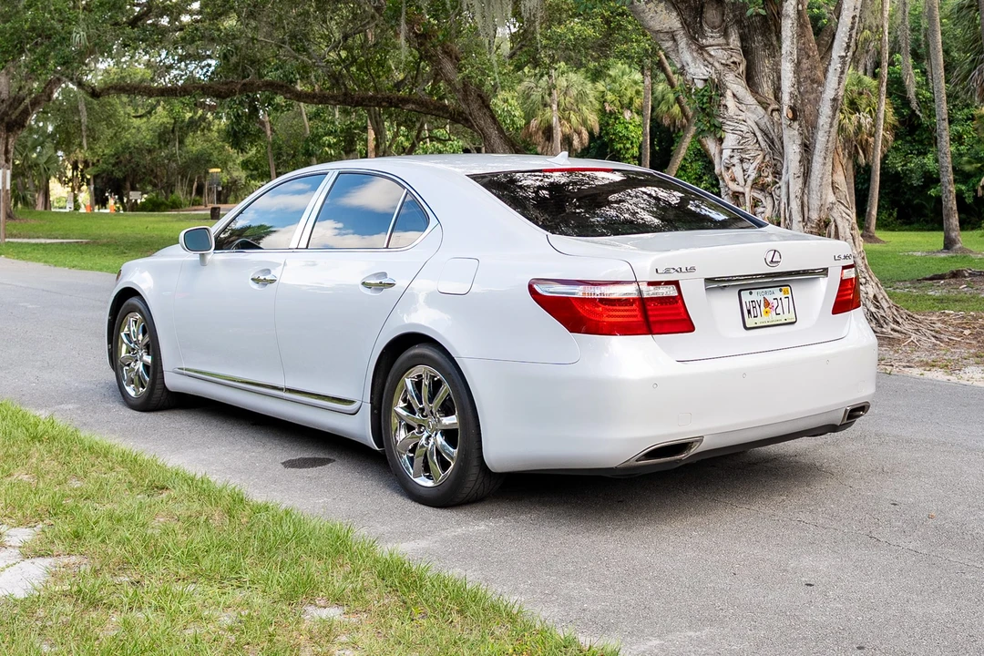 2009 Lexus LS 4th Gen - Image 7 of 31