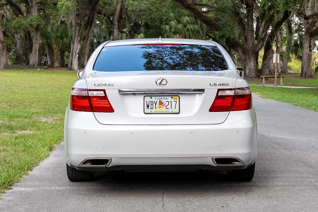 2009 Lexus LS 4th Gen - Image 6 of 31