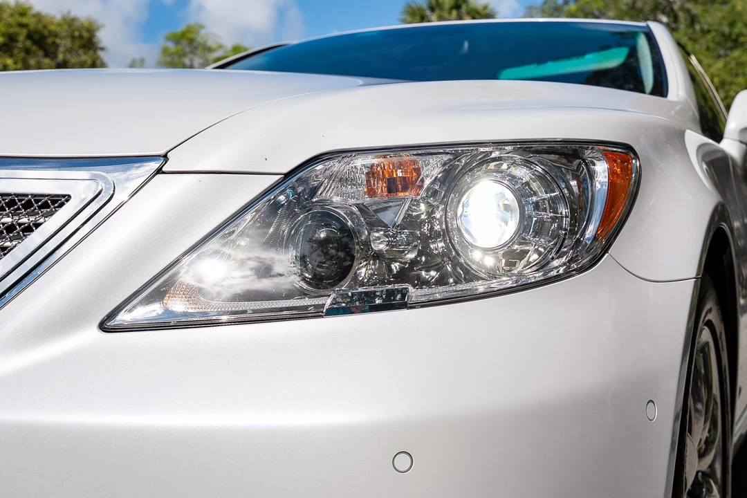 2009 Lexus LS 4th Gen - Image 20 of 31