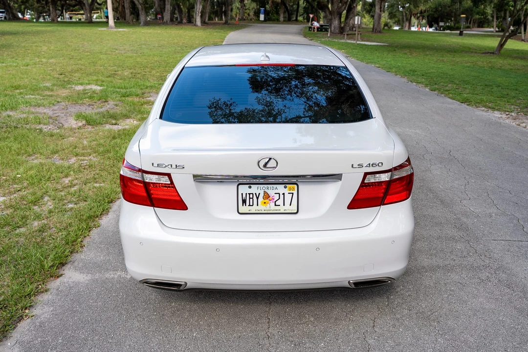 2009 Lexus LS 4th Gen - Image 13 of 31