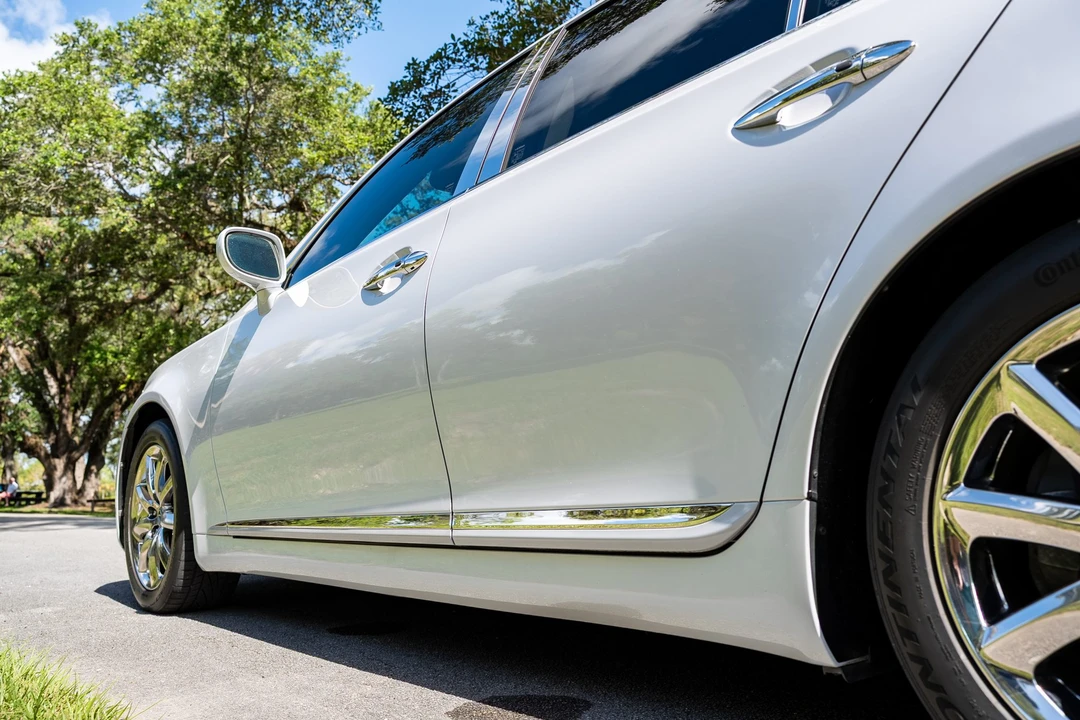 2009 Lexus LS 4th Gen - Image 26 of 31