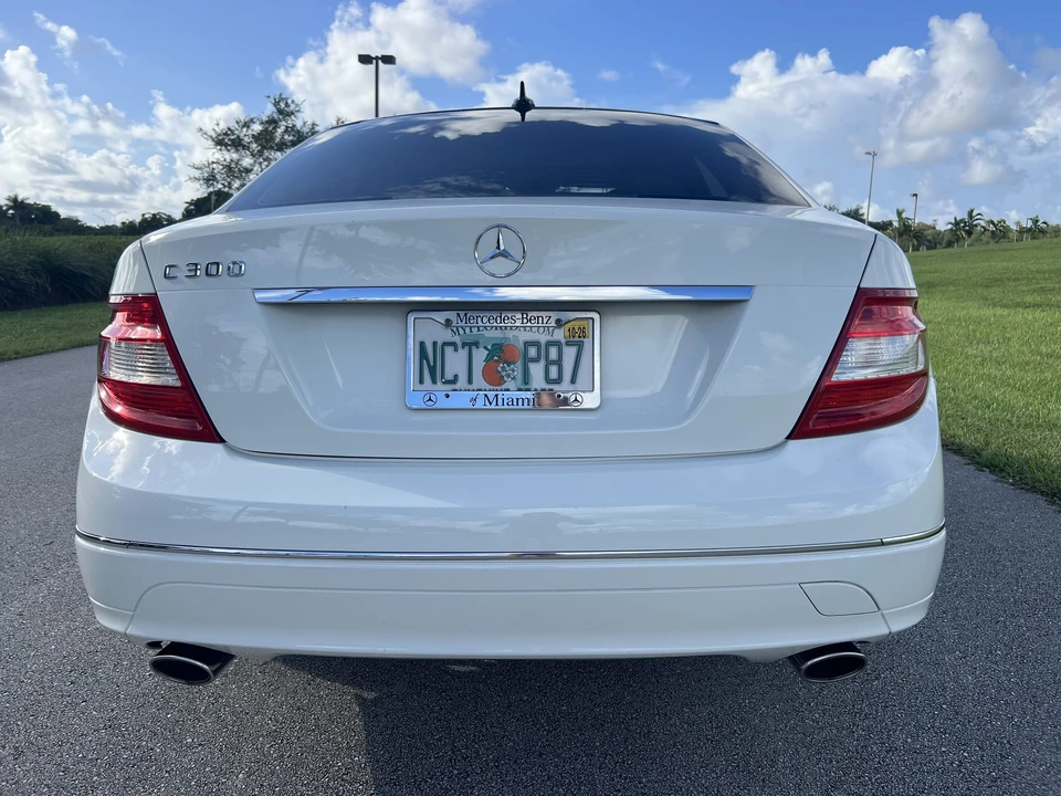 2009 Mercedes-Benz W204 C-Class - Image 26 of 31