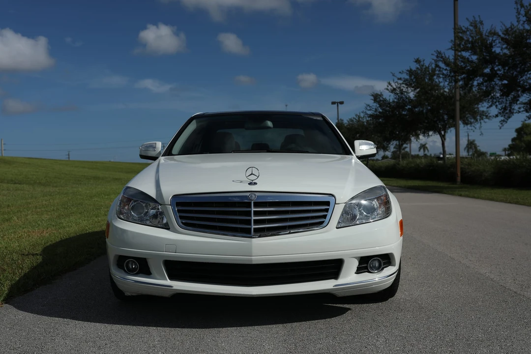 2009 Mercedes-Benz W204 C-Class - Image 7 of 31