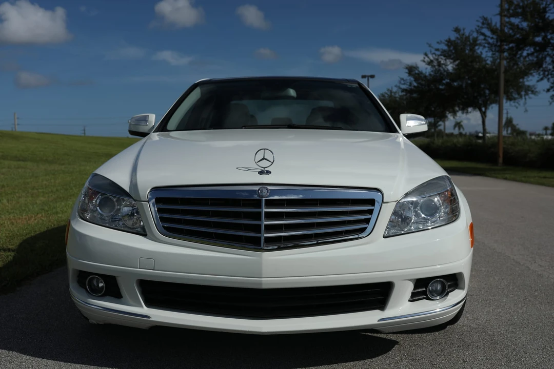 2009 Mercedes-Benz W204 C-Class - Image 6 of 31