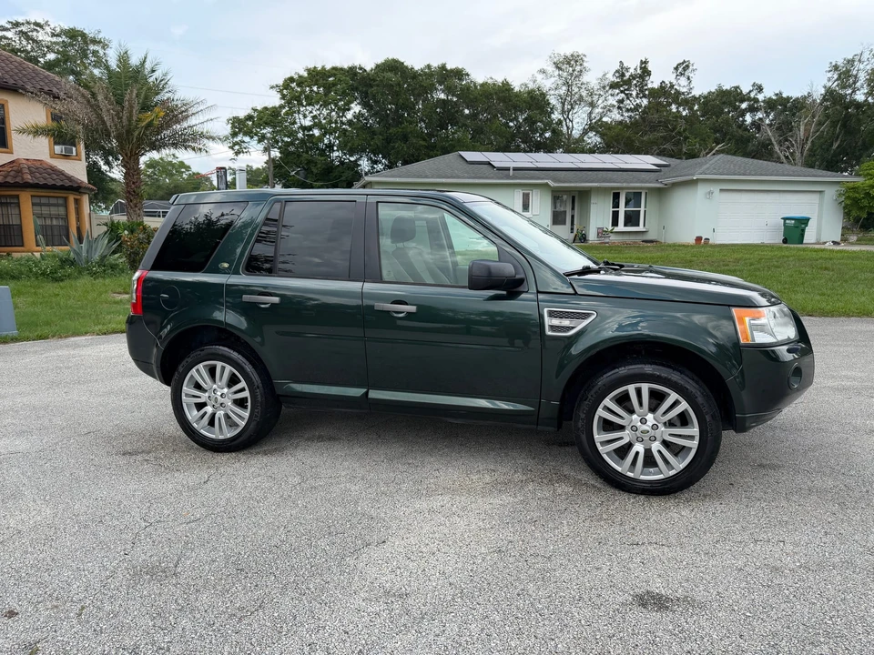 2010 Land Rover Freelander - Image 3 of 31