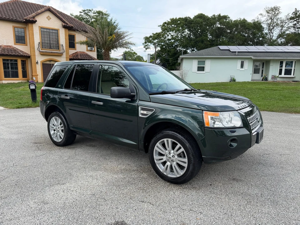 2010 Land Rover Freelander - Image 7 of 31