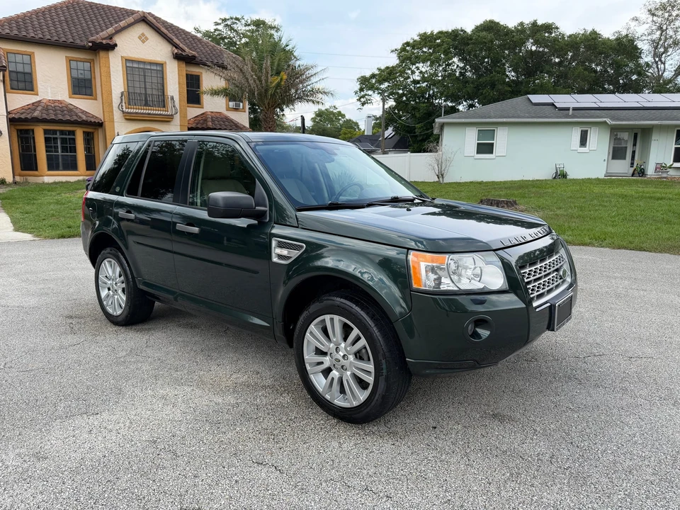 2010 Land Rover Freelander - Image 8 of 31