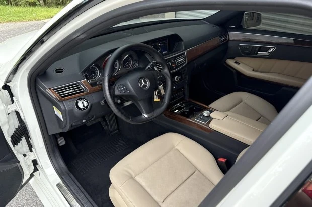 2010 Mercedes-Benz W212 E-Class - Image 5 of 7