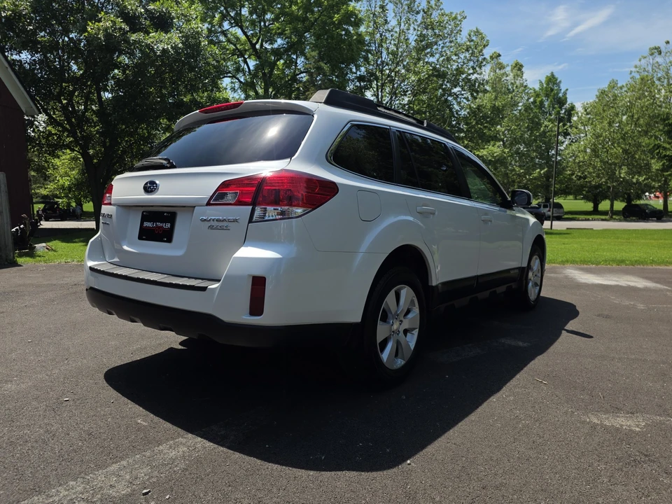 2010 Subaru Outback 4th Gen - Image 17 of 31
