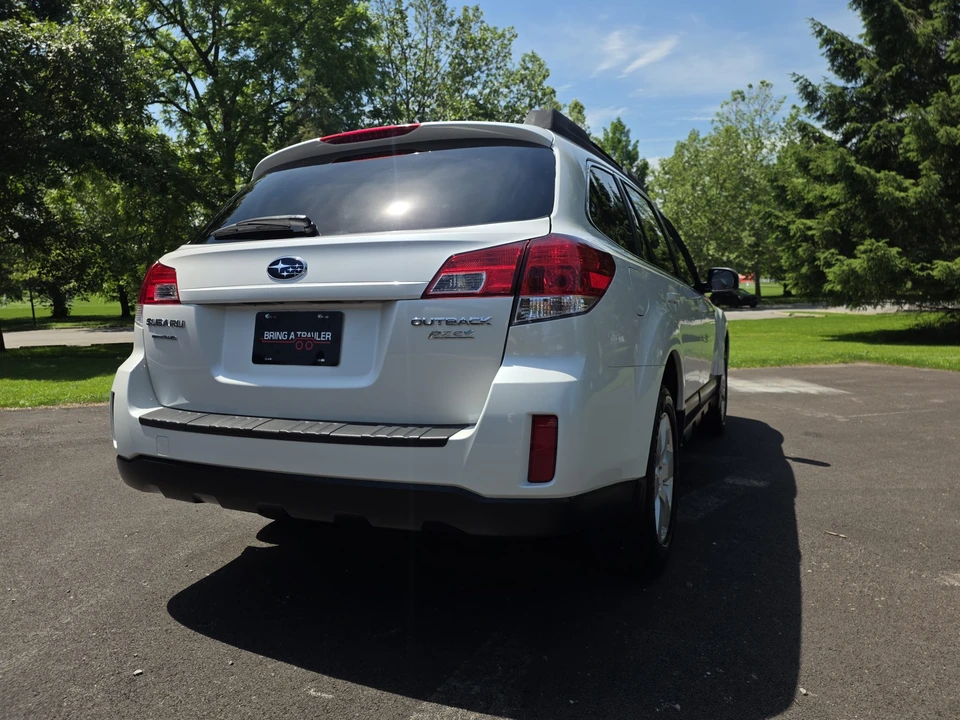 2010 Subaru Outback 4th Gen - Image 16 of 31