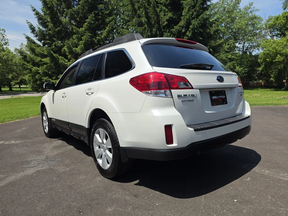 2010 Subaru Outback 4th Gen - Image 13 of 31