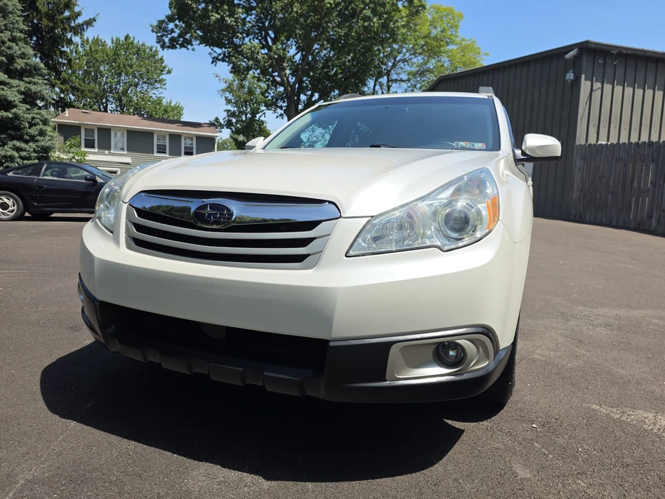 2010 Subaru Outback 4th Gen - Image 7 of 31