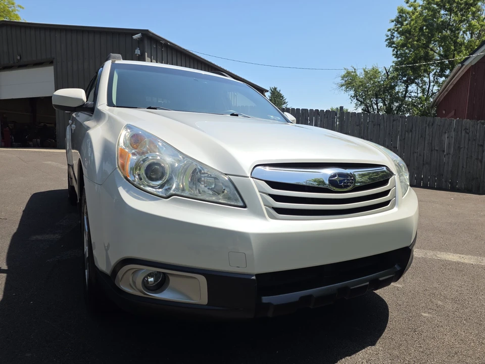 2010 Subaru Outback 4th Gen - Image 5 of 31