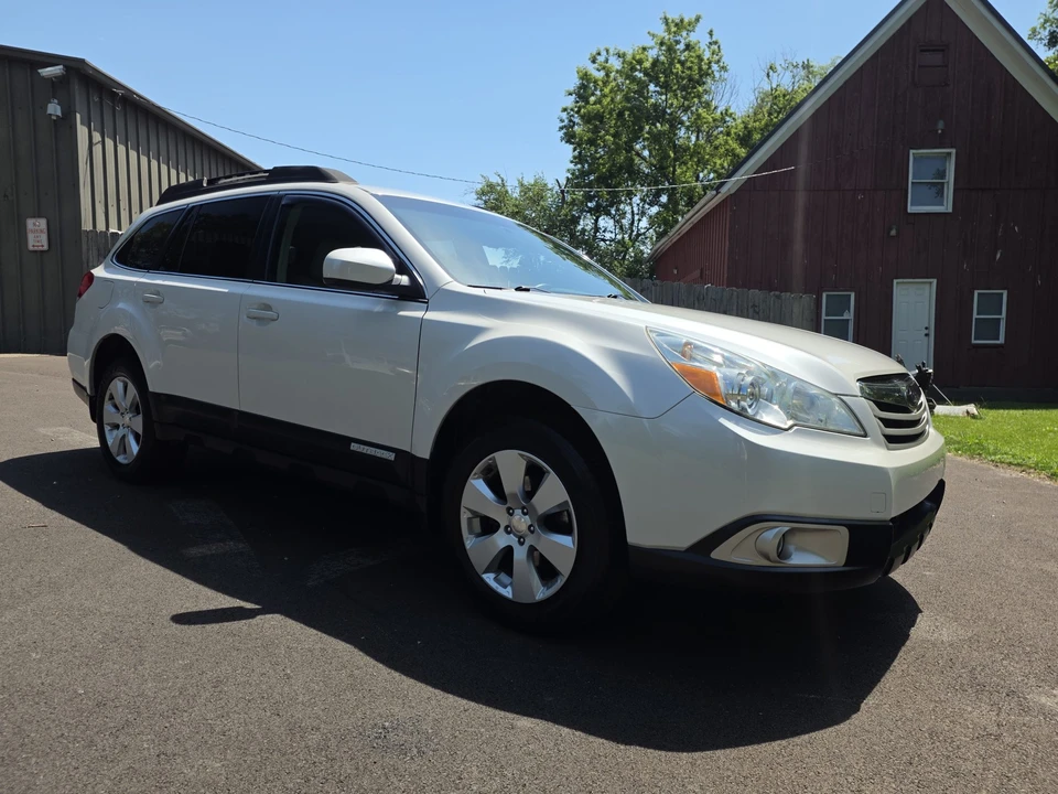 2010 Subaru Outback 4th Gen - Image 3 of 31