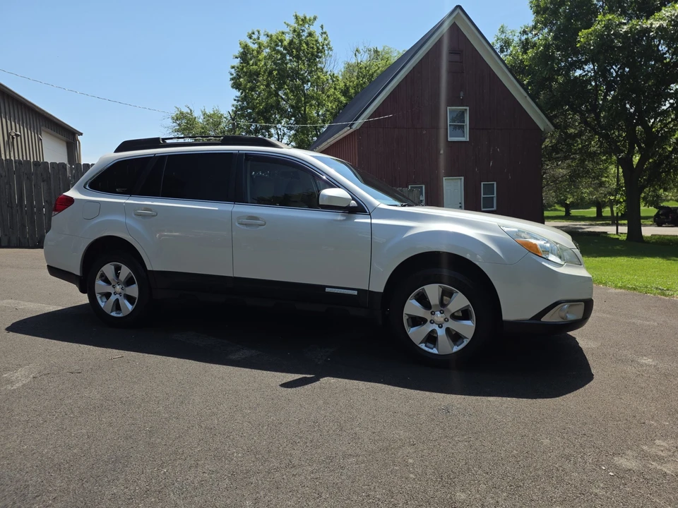 2010 Subaru Outback 4th Gen - Image 2 of 31