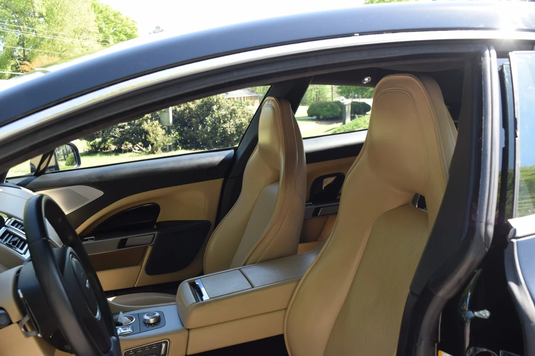 2011 Aston Martin Rapide - Image 28 of 31